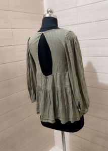 American Eagle 🦅 Olive Green Tiered Blouse