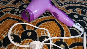 Philips Hair Dryer-HP8I00/46-1000w