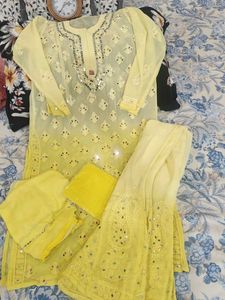 Pure Georgette Mirror Work With Chikkari