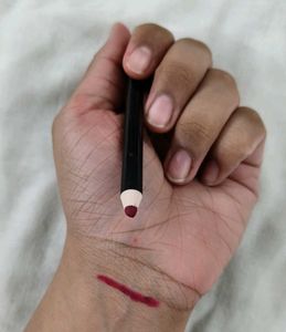 3 lipliner, 2 eyeliner, brow shadow, lash curler