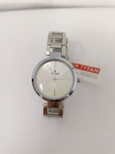 Bumper Offer 🔥Titin Watch White For Girls