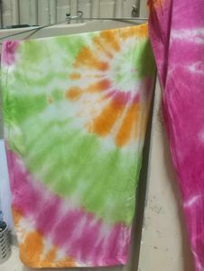 Tie-Dye Kaftan Set looks awesome 😎