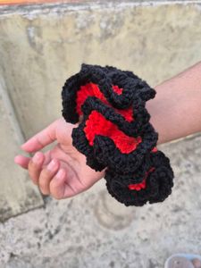 Crochet Scrunchie- Set Of 1