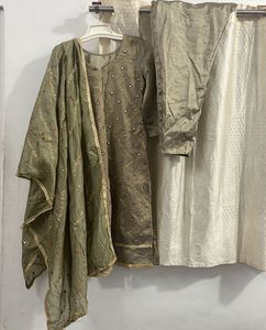 Elegant greyish golden Kurta Set
