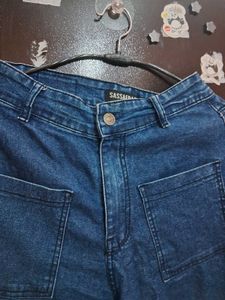 Wide Leg Cargo Jeans