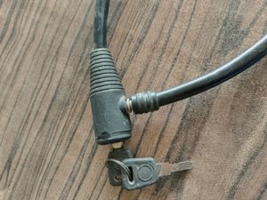 &#34;Essential Cycling Accessories: Pump, Lock