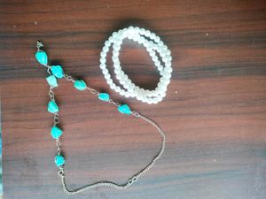 FREE PEARL CHAIN!! With Beach Themed NECKLACE