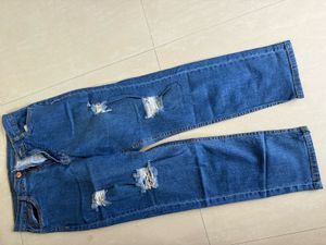 Ripped Jeans