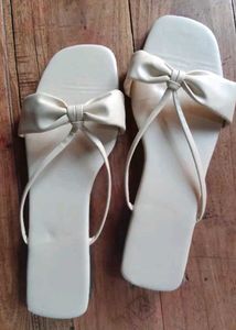 Cute Bow Sandals (available in black and blue too)