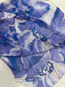 Brand new Floral Stoll