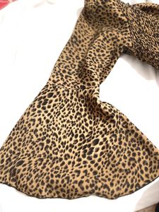 Leopard Print Bell Sleeve Crop Top