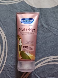 Vaseline Gluta Hya Serum-in-Lotion