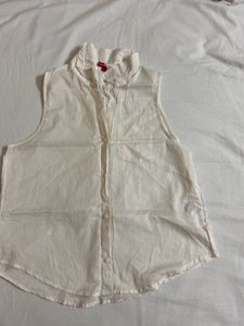 H&M Sleeveless Button Down Shirt