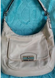 1COACH Kristin Ivory Champagne Leather Bag 💼