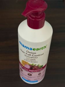 Mamaearth Onion Shampoo