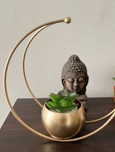 Metal Design Vase with Gold Finish
