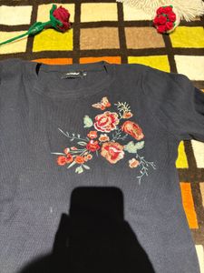 Premium black knitted sweater