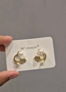 Gold Tone Tulip N Pearl Earrings