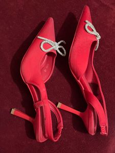 Ket Important Footwear
