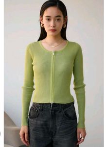 Green Zip-Up Cardigan💚