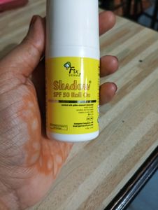 Fix Derma Shadow Spf50 Roll On