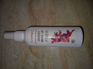 Mac Fixer and primer with some makeup ac