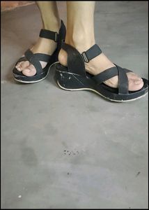Sandal