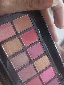Lakme Absolute Eye Shadow
