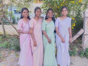 Jimmy Chu Saree With Running Blouse