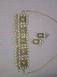 Pearl &amp; Kundan Choker Set