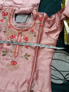Embroidered Kurta Set