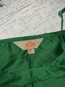 Sleeveless Green Strap Kurta Set