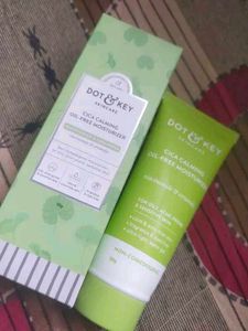 Dot & key moisturizer