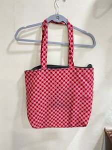 Red Checked Hearts Tote Bag