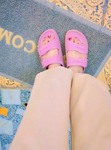 Pink Zudio Buckle Sandals