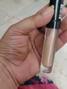 E.L.F LIP PLUMPING GLOSS :pink Sugar In Neutral