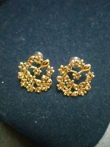 Gold Flower Stud Earrings