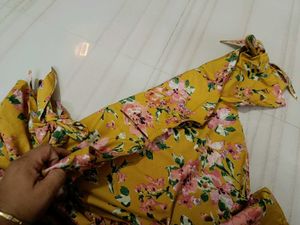 Top Yellow