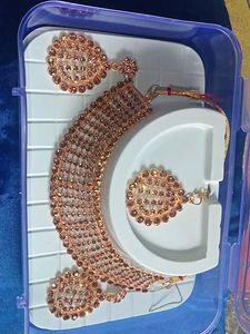 Very Beautiful And Elegant Jwellery Set