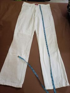 white jean