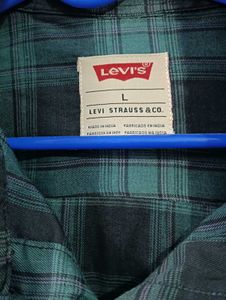 Levi's Plaid Flannel Shirt