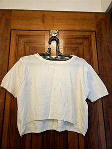 White Basic Crop Top