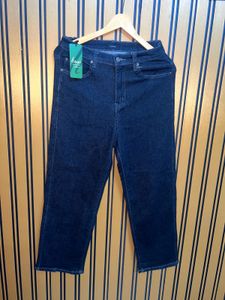 Dark Wash Cropped Jeans