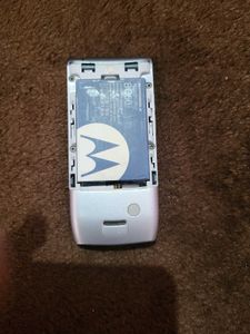 Motorola W370 Flip Phone