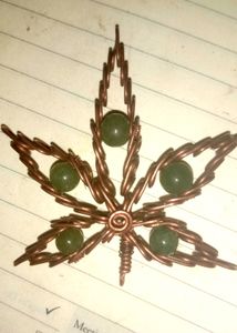Price Dropped Handman Hemp Leaf Locket😎