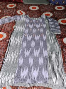 Grey &amp; White Ikat Kurti with Embroidery – Preloved