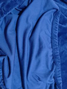 (XXL) New Cropped Sweatshirt From Yousta.