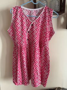 Red & White Geometric Print Sleeveless Dress