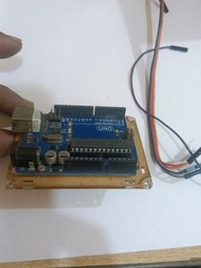 UNO Arduino card with cable