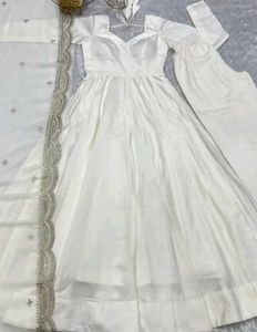 Elegant White anarkali Suit